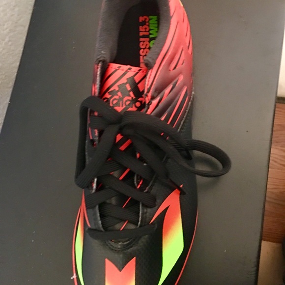 Women’s Adidas Messi 15.3 Soccer Shoes - Picture 6 of 6